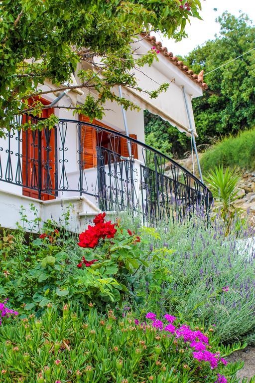 Guesthouse Lykourgos Mavrommation Экстерьер фото